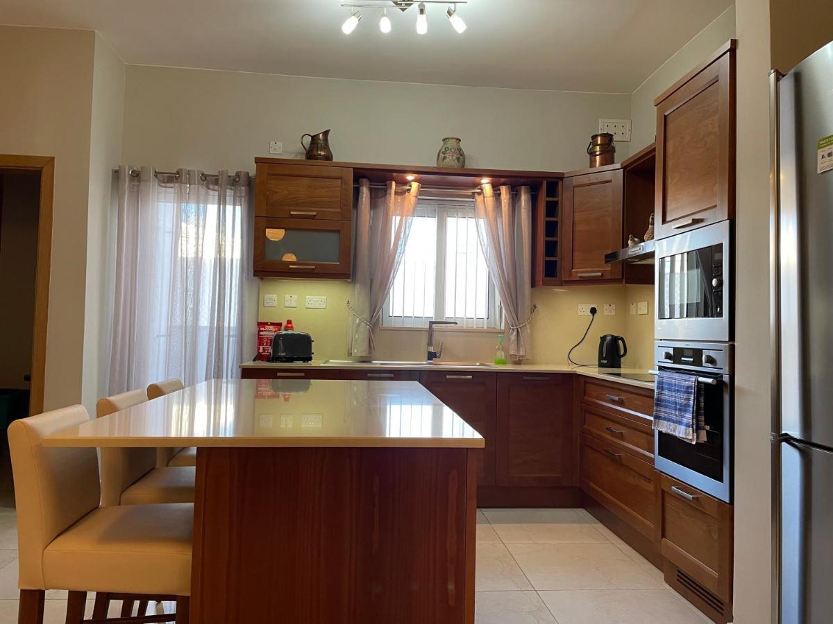 Verdi Apartment - Spacious Modern Apartment, Close To Valletta Santa Vennera Exterior photo